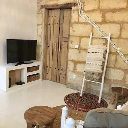 Mirmont Greek Style Апартаменты *