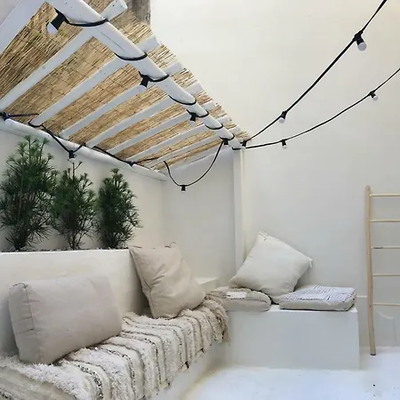 Апартаменты Mirmont Greek Style Бордо