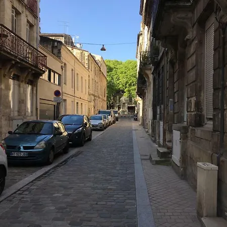 شقة Mirmont Greek Style