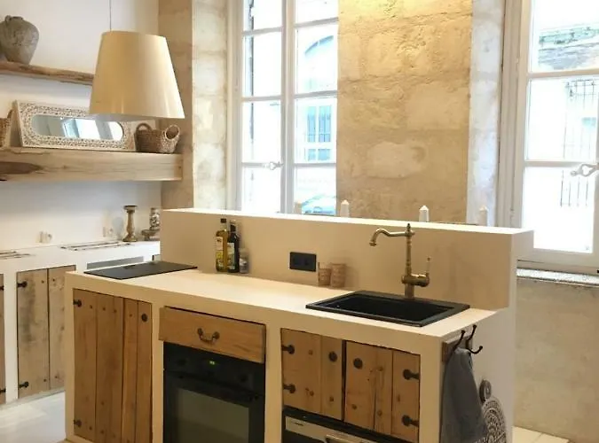 Mirmont Greek Style * בורדו