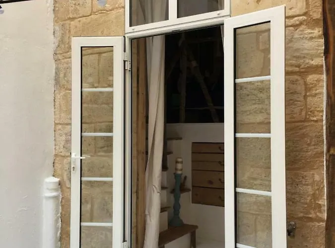 Mirmont Greek Style *