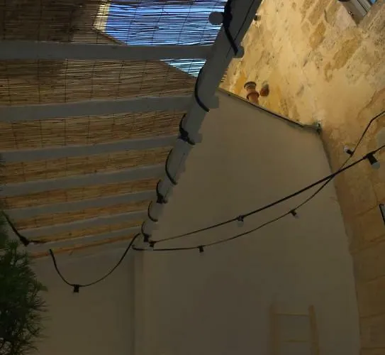 Mirmont Greek Style *